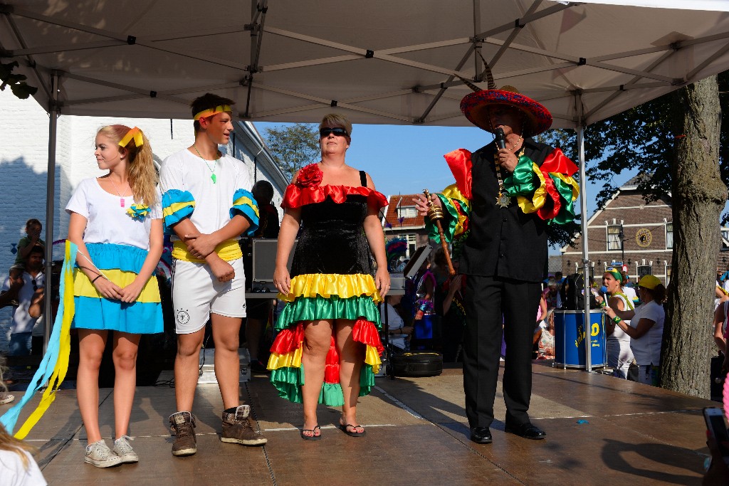 ../Images/Zomercarnaval Noordwijkerhout 263.jpg